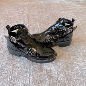 • Forever21 Platform Boots